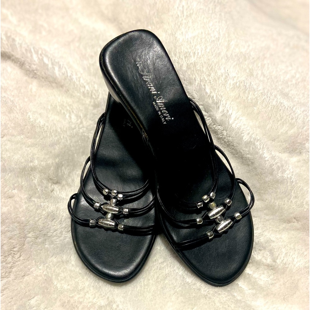 Woman’s Shoes
